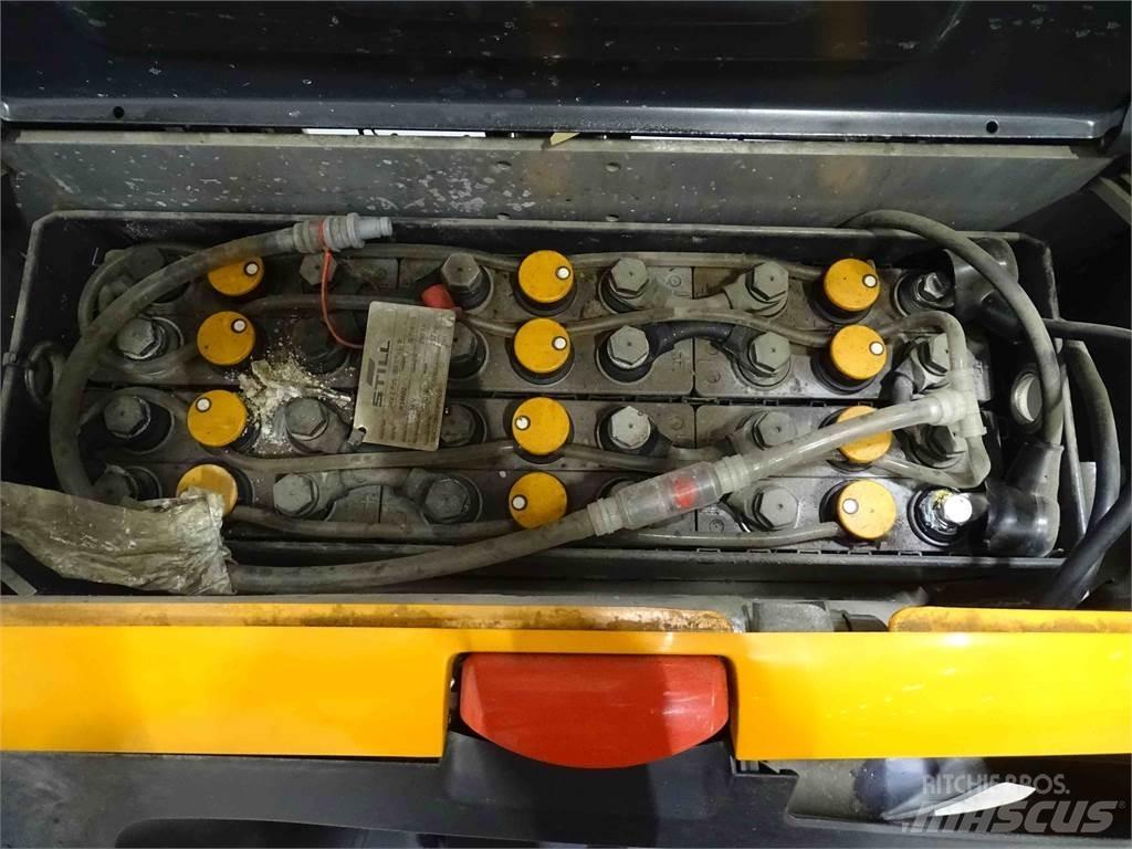 Still EXV14C Empilhador para operador externo