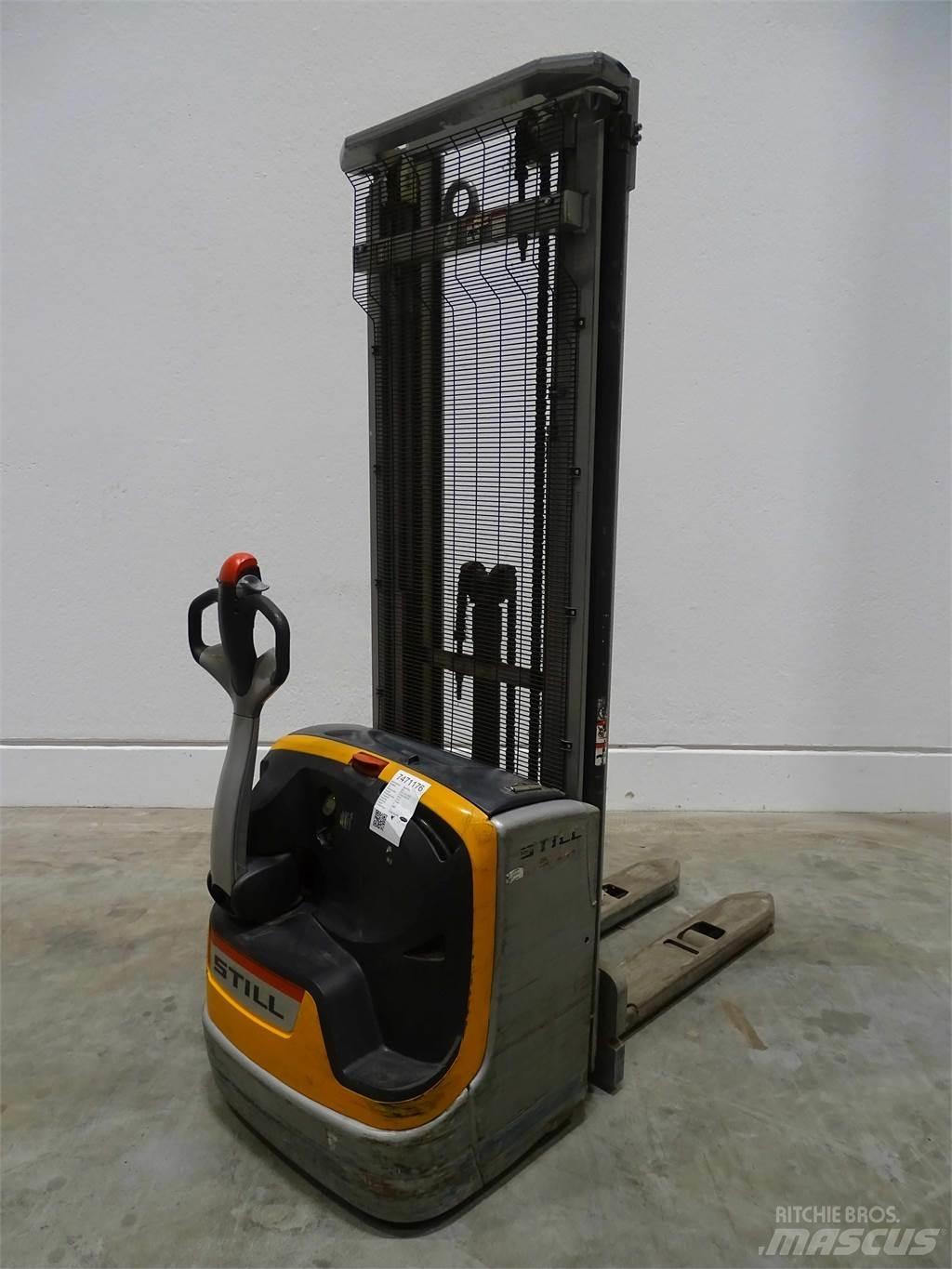 Still EXV14C Empilhador para operador externo