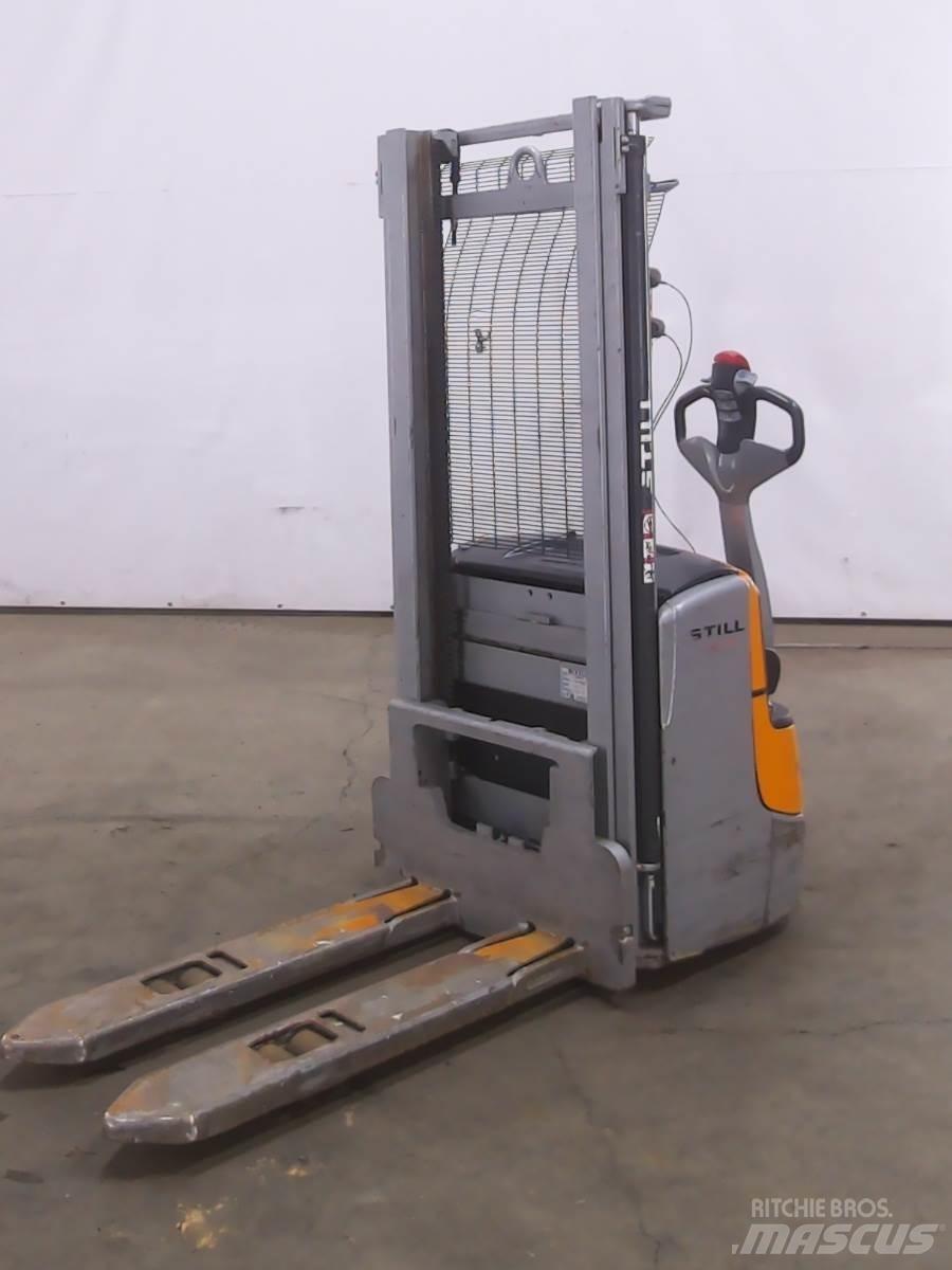 Still EXV14C Empilhador para operador externo