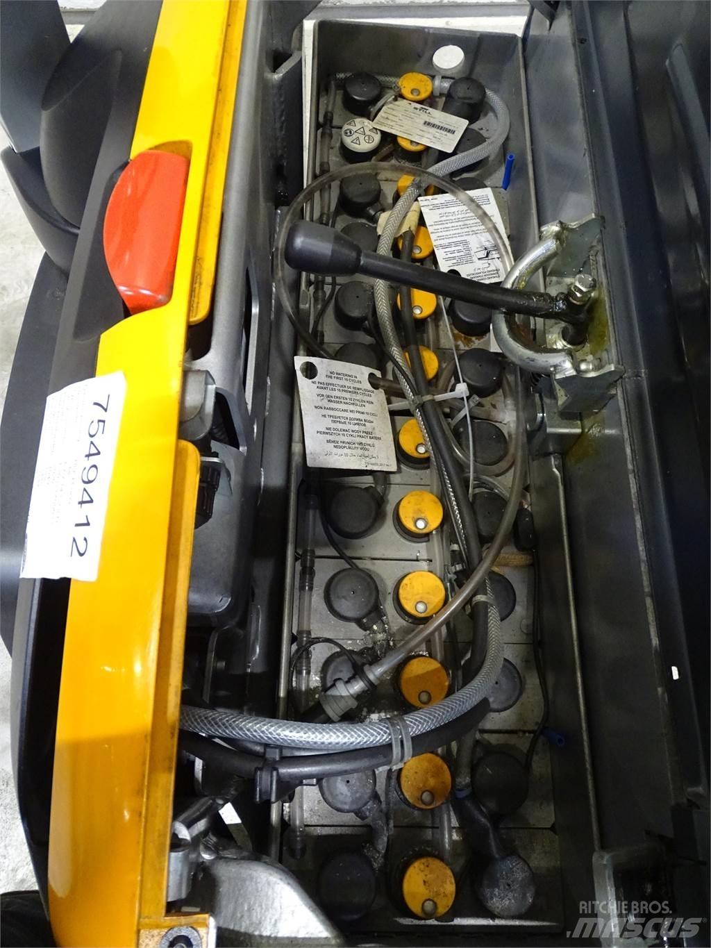 Still EXV14C Empilhador para operador externo