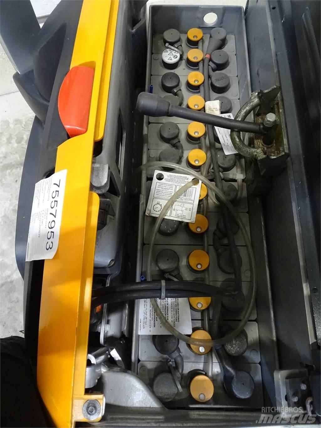 Still EXV14C Empilhador para operador externo