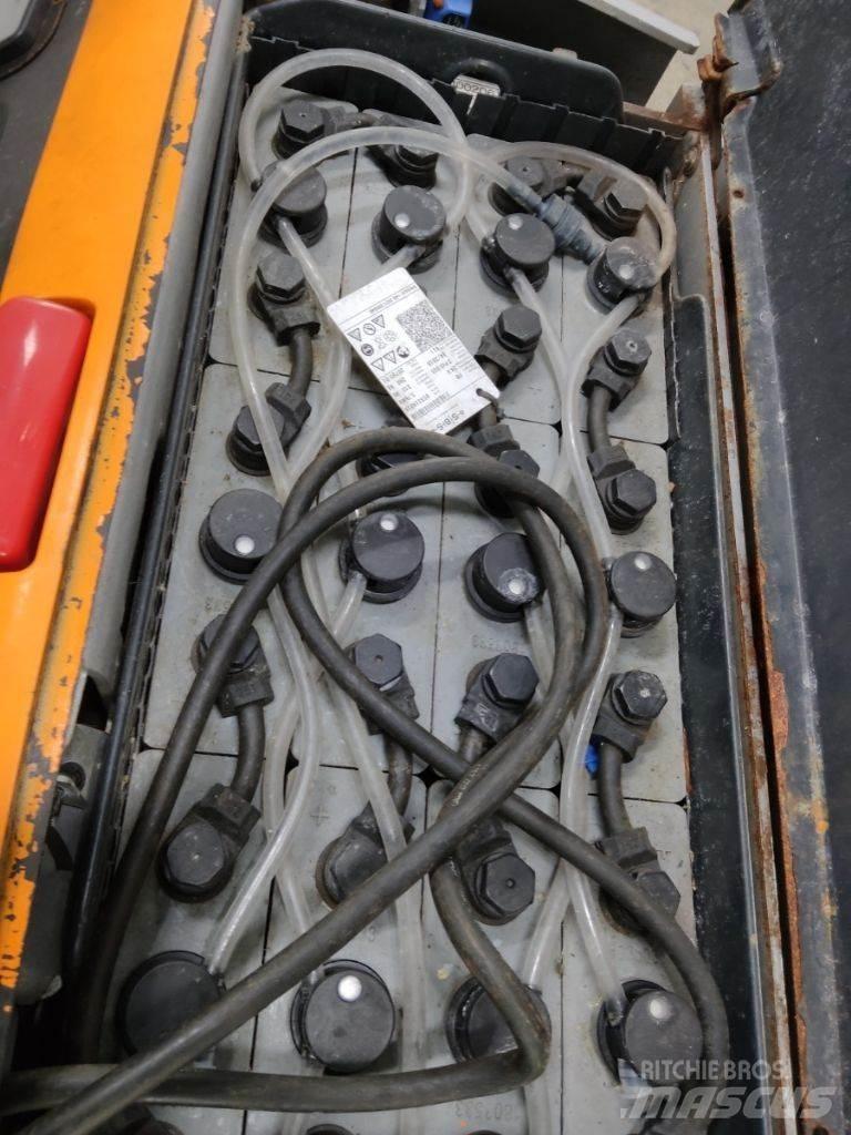 Still EXV14IC Empilhador para operador externo
