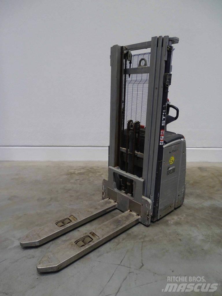 Still EXV16 Empilhador para operador externo