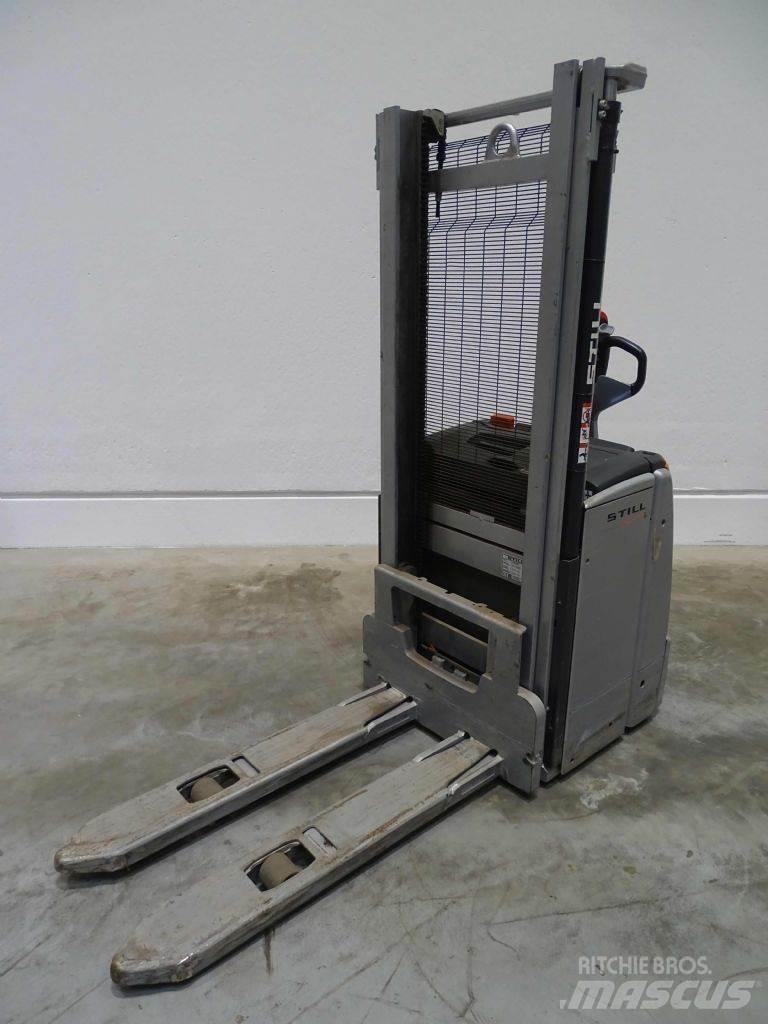 Still EXV16 Empilhador para operador externo