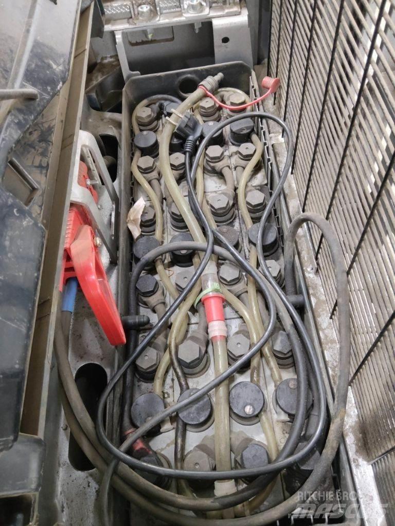Still EXV16 Empilhador para operador externo