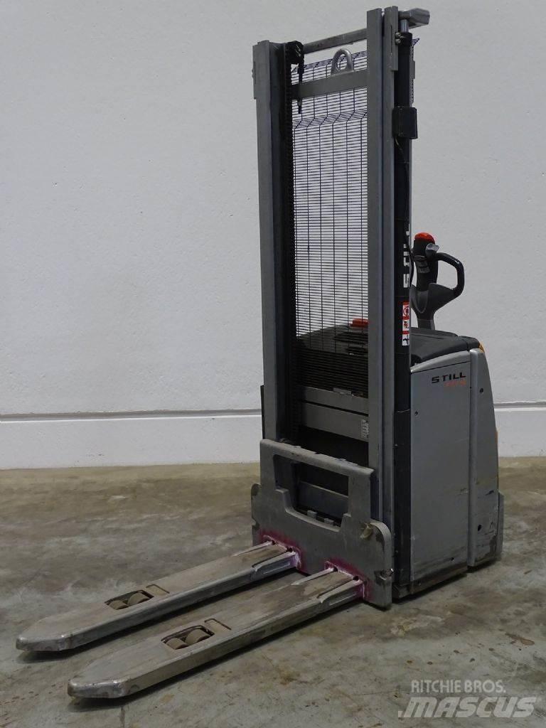 Still EXV16 Empilhador para operador externo
