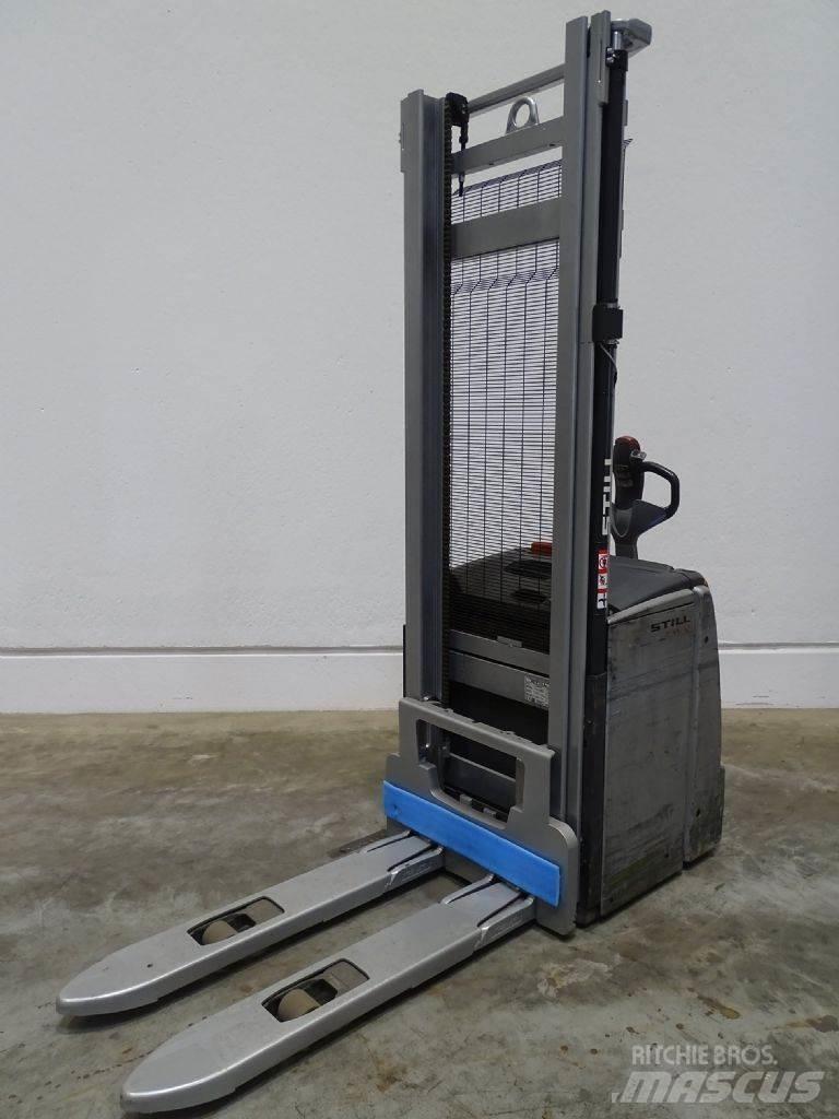 Still EXV16 Empilhador para operador externo