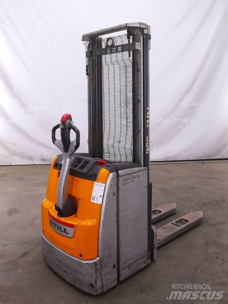 Still EXV16 Empilhador para operador externo