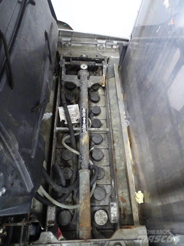 Still EXV16I Empilhador para operador externo