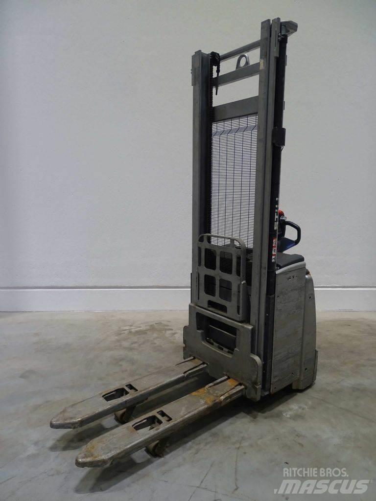 Still EXV16I Empilhador para operador externo