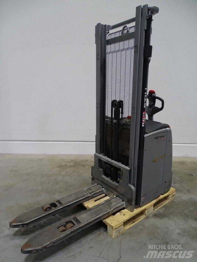 Still EXV16I Empilhador para operador externo