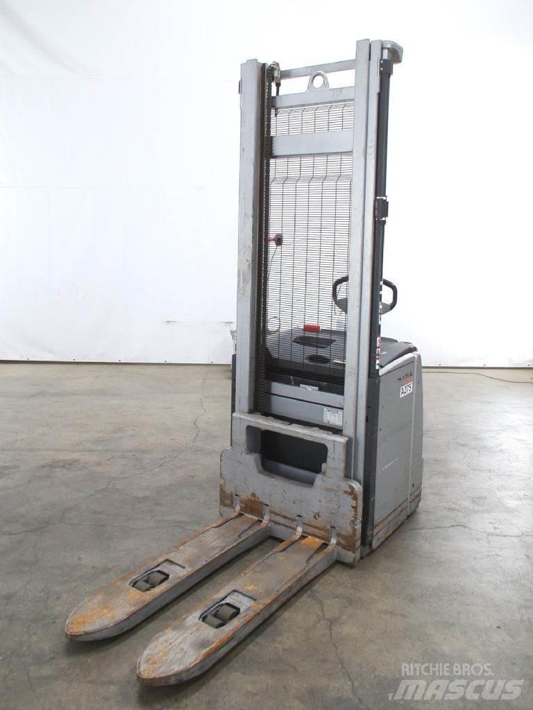 Still EXV20 Empilhador para operador externo