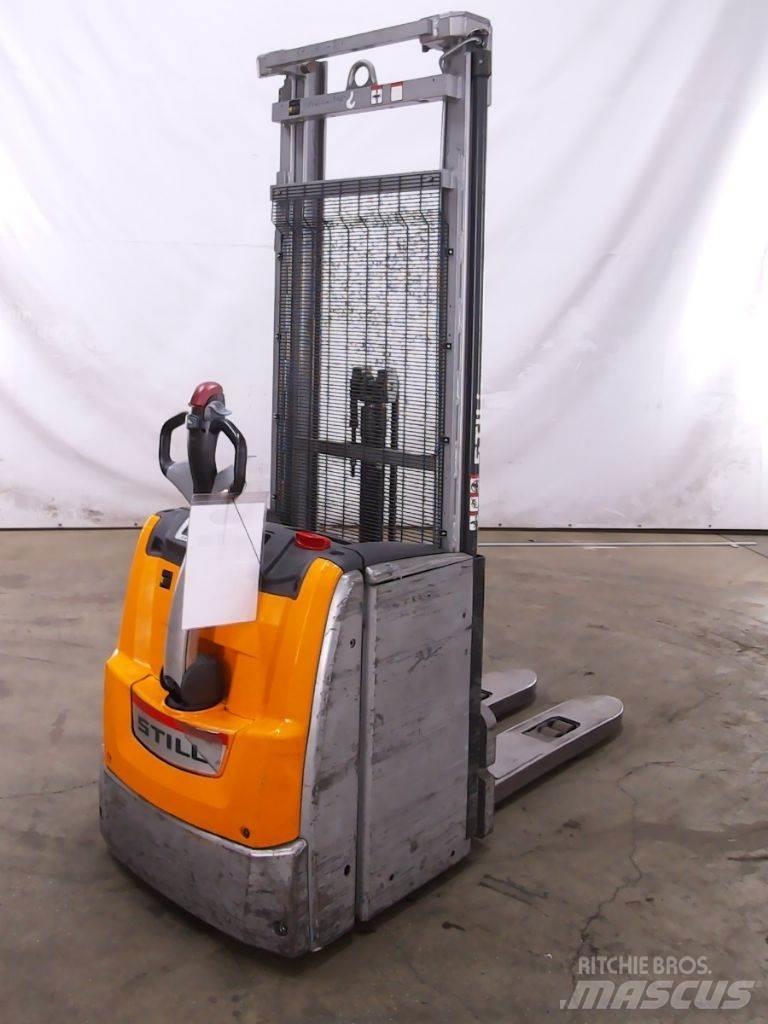Still EXV20 Empilhador para operador externo