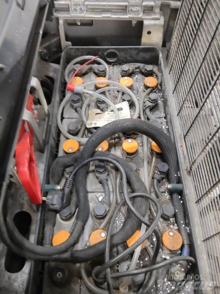 Still EXV20 Empilhador para operador externo