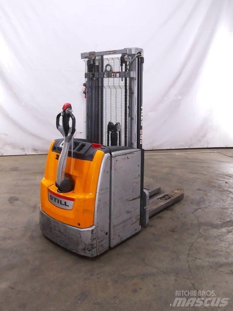 Still EXV20 Empilhador para operador externo