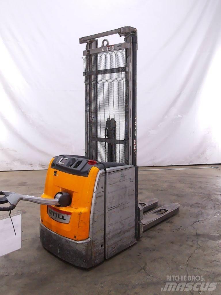 Still EXV20 Empilhador para operador externo