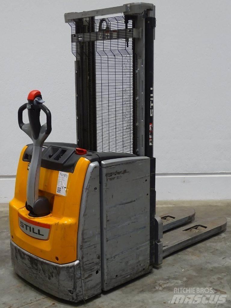 Still EXV20 Empilhador para operador externo