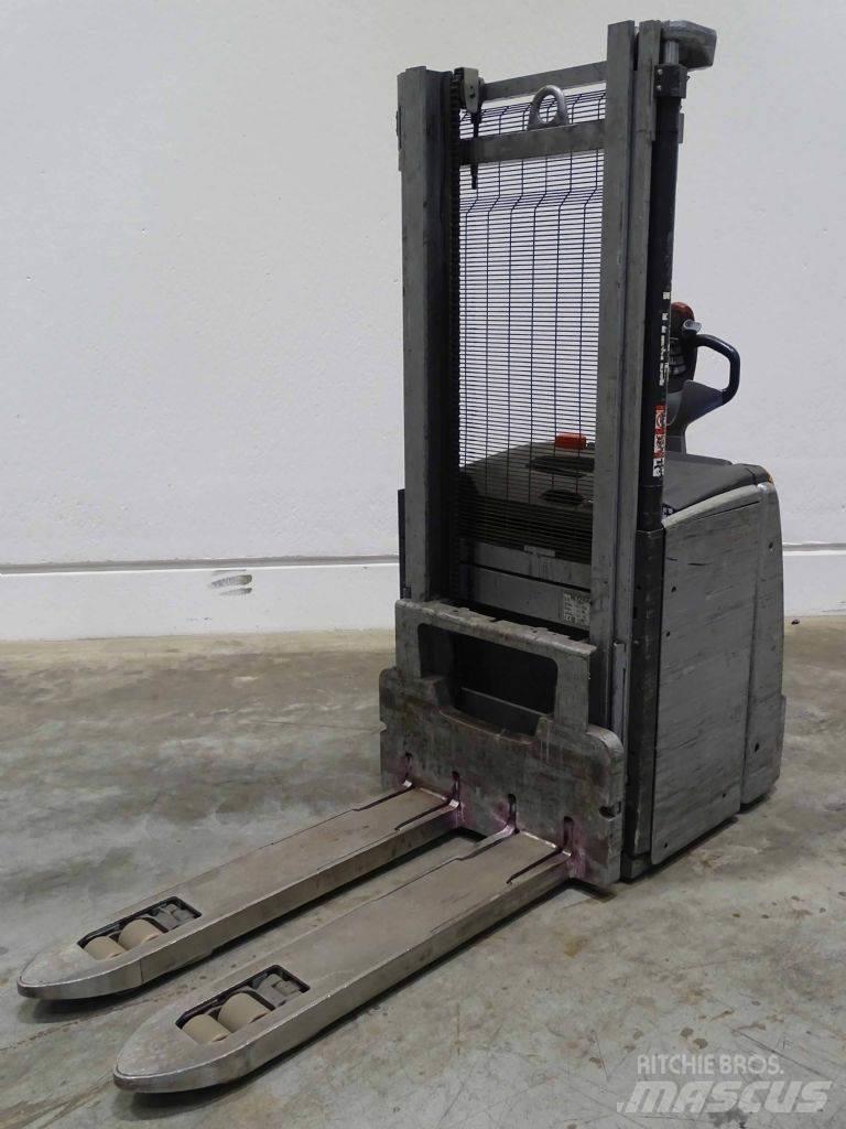 Still EXV20D Empilhador para operador externo