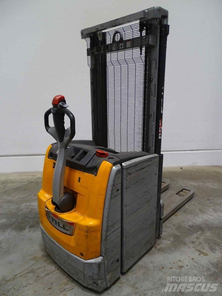 Still EXV20D Empilhador para operador externo