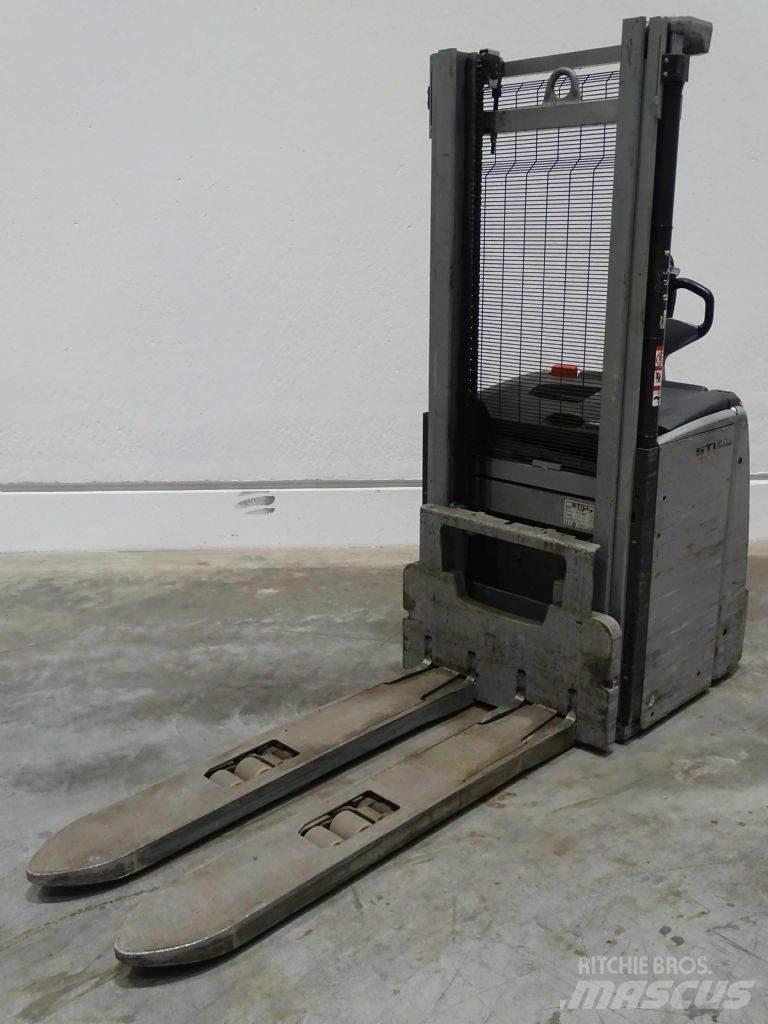 Still EXV20I Empilhador para operador externo