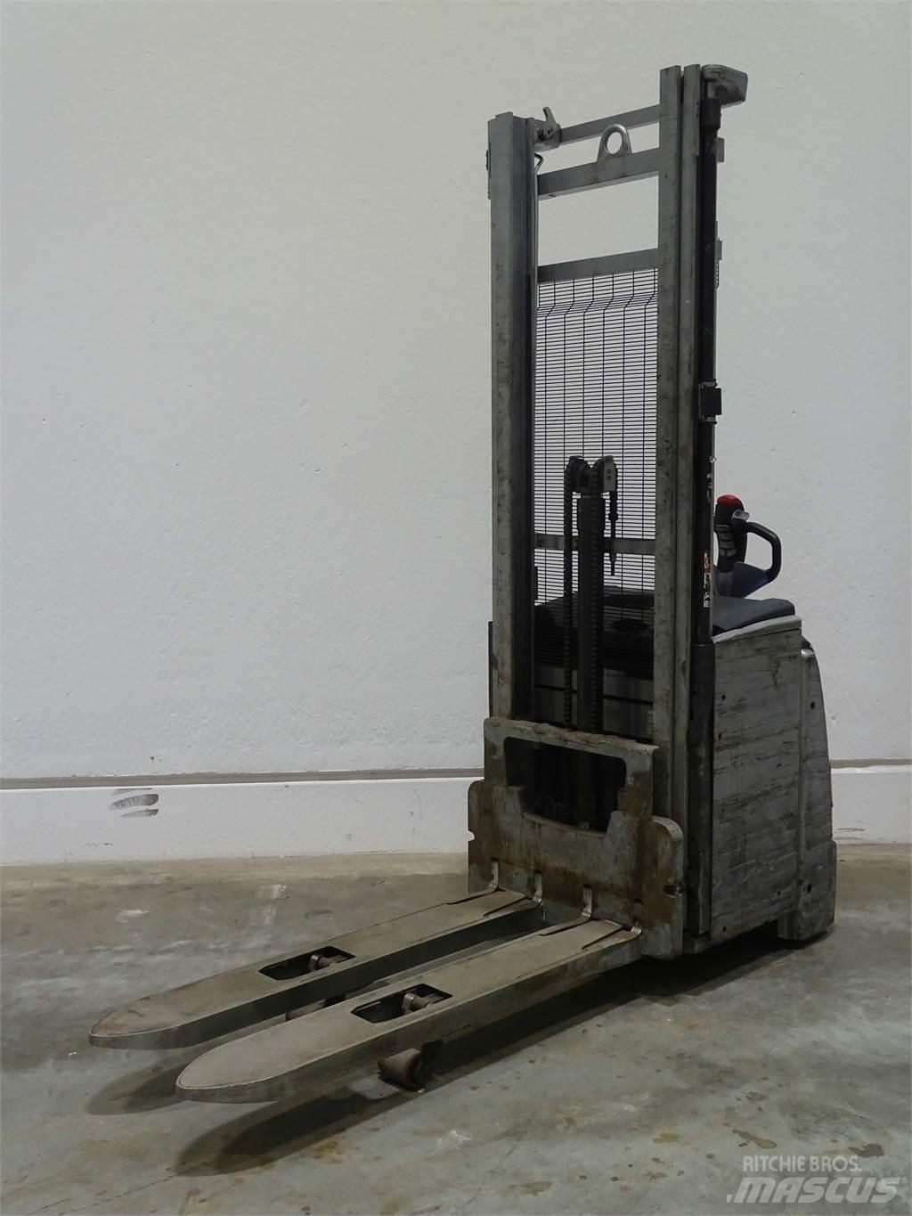 Still EXV20I Empilhador para operador externo