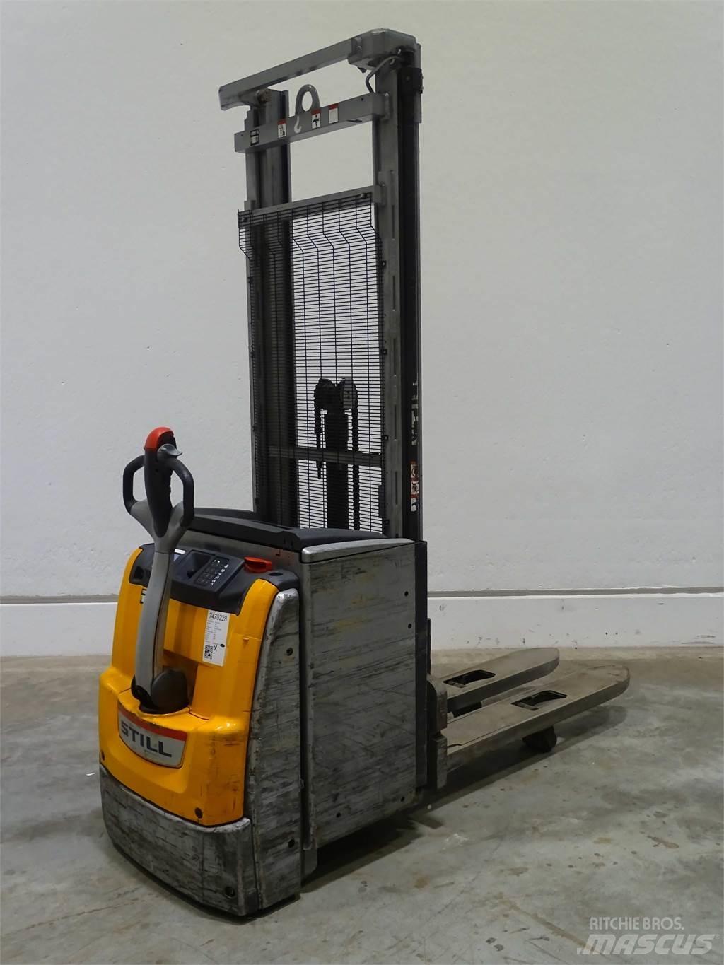 Still EXV20I Empilhador para operador externo