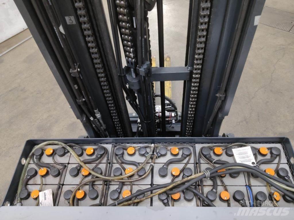 Still FM-X17 Empilhadores Elevadores