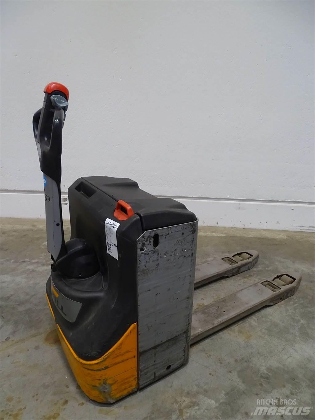 Still FV-XI12 Empilhador para operador externo