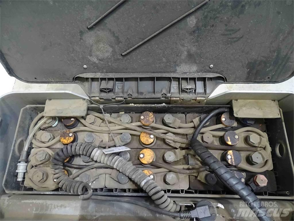 Still FV-XI12 Empilhador para operador externo