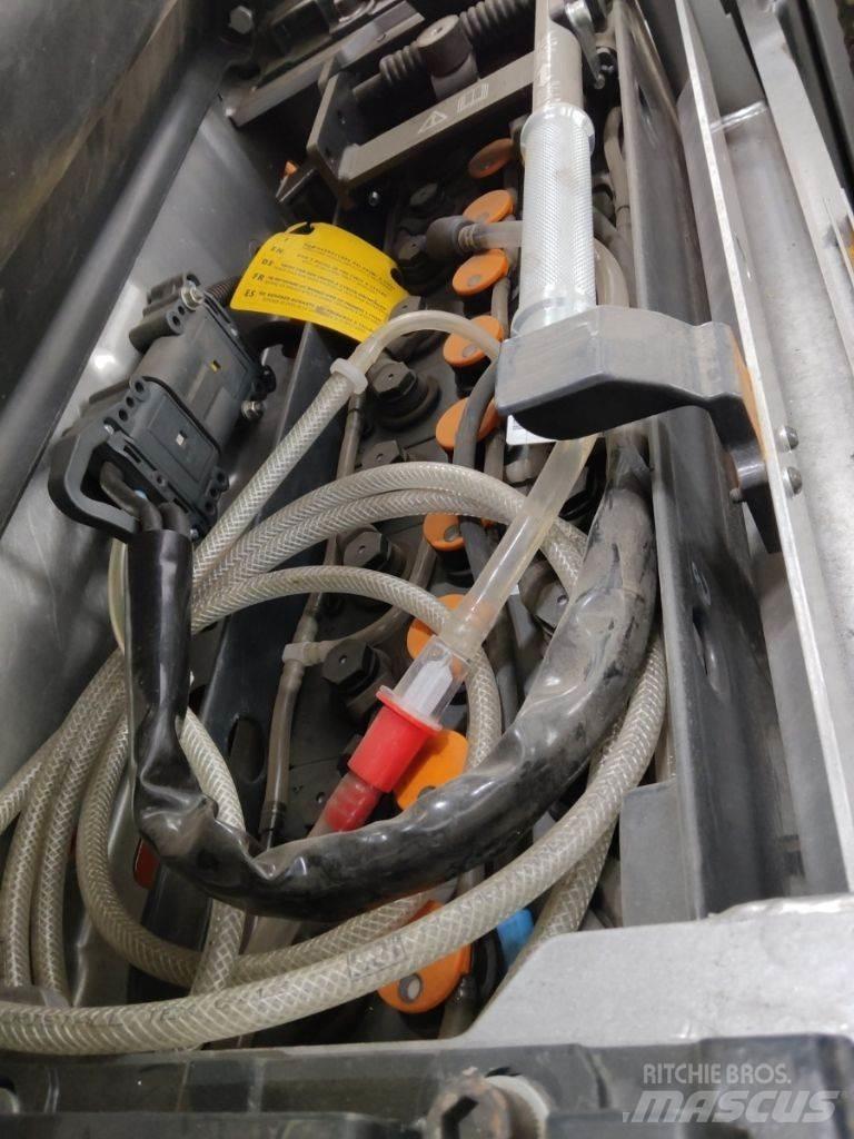 Still FXV14N Empilhador para operador externo