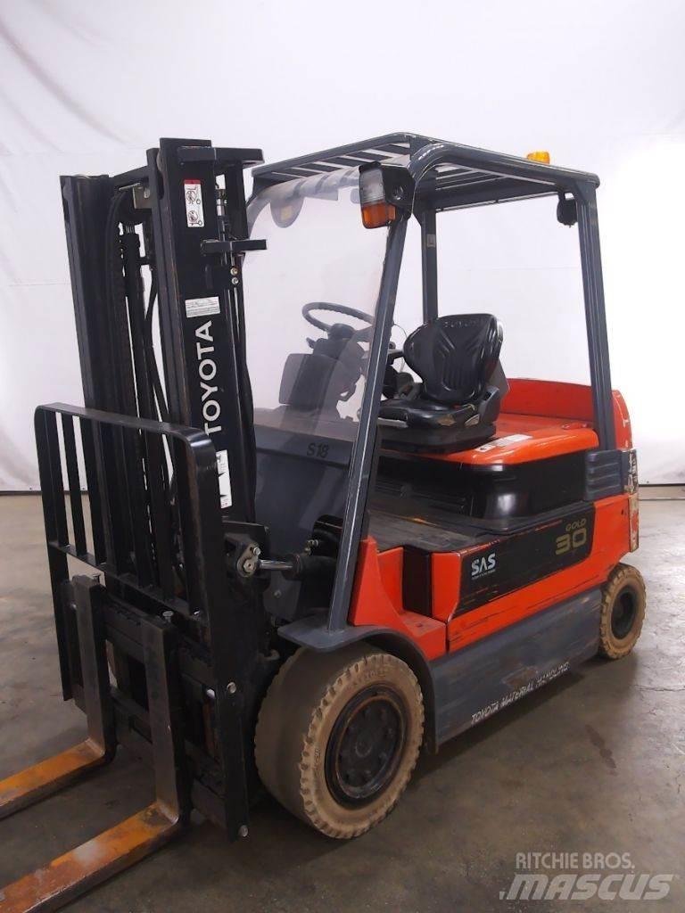 Toyota 7FBMF30 Empilhadores eléctricos