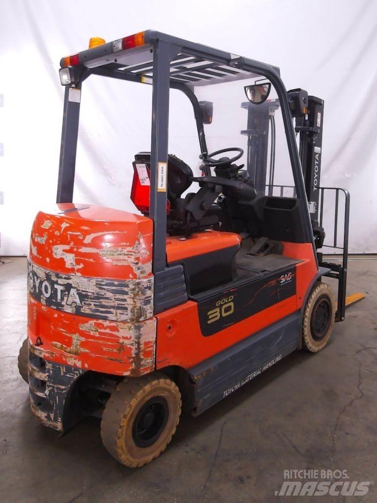 Toyota 7FBMF30 Empilhadores eléctricos