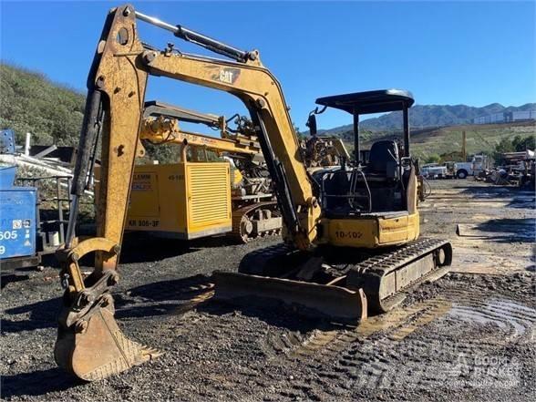 CAT 305C Miniescavadeiras