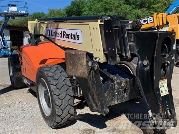 JLG 1055 Manipulador telescópico