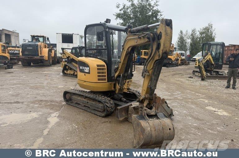 CAT 302.7DCR Miniescavadeiras