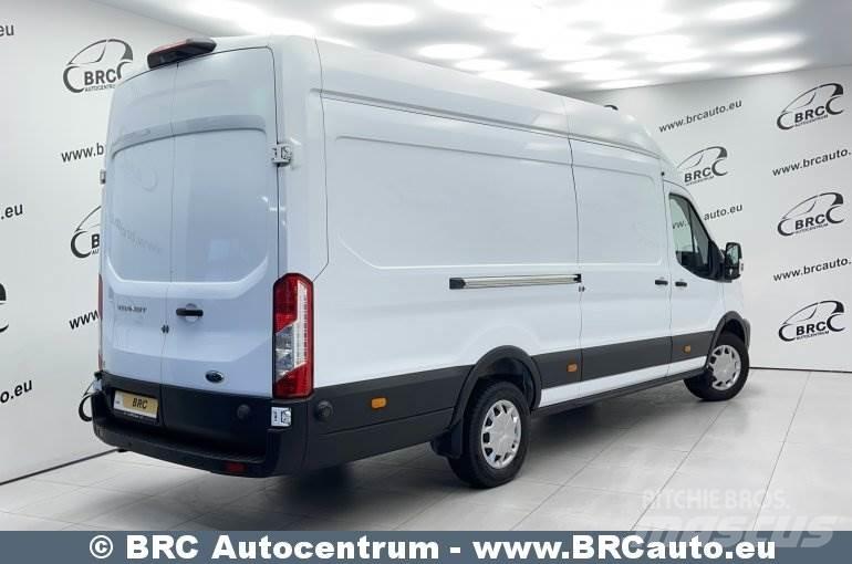 Ford Transit Caixa fechada