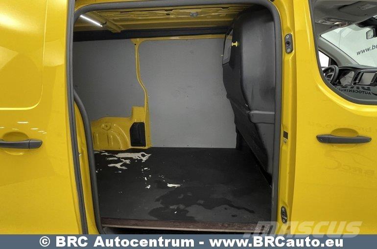 Opel Vivaro Caixa fechada