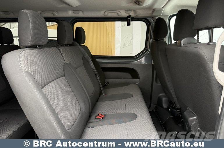 Renault Trafic Mini bus