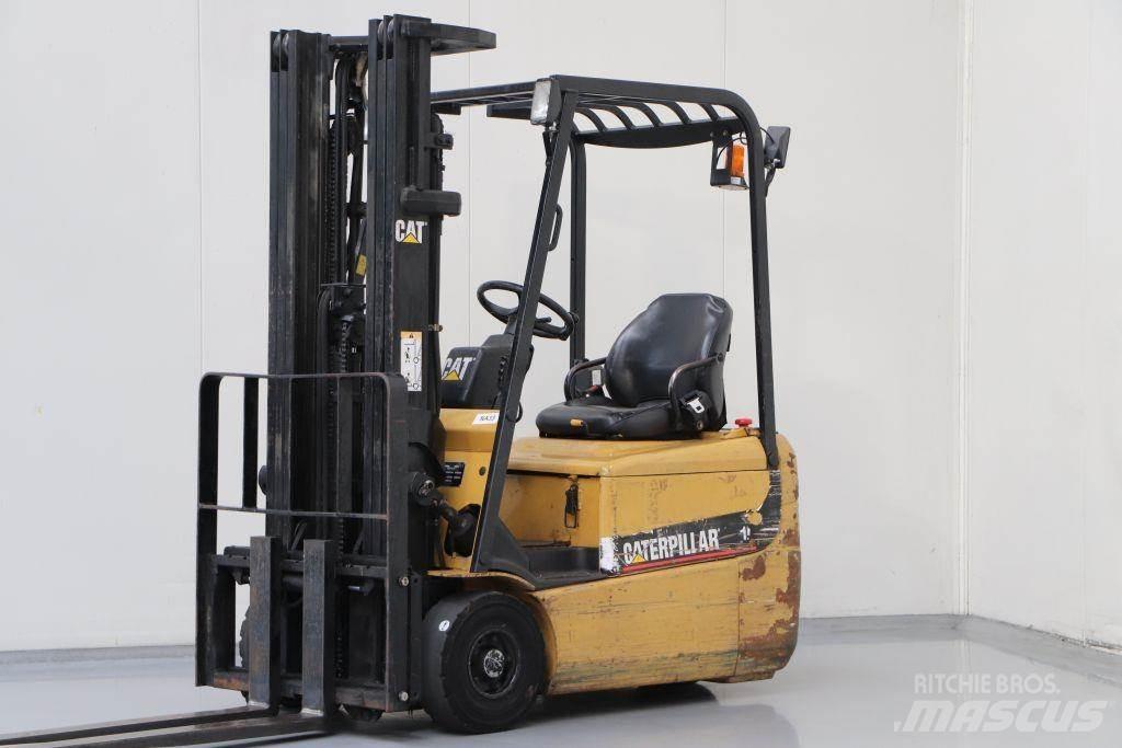 CAT EP15KRT Empilhadores eléctricos