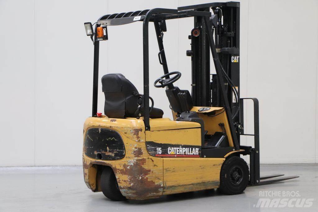 CAT EP15KRT Empilhadores eléctricos