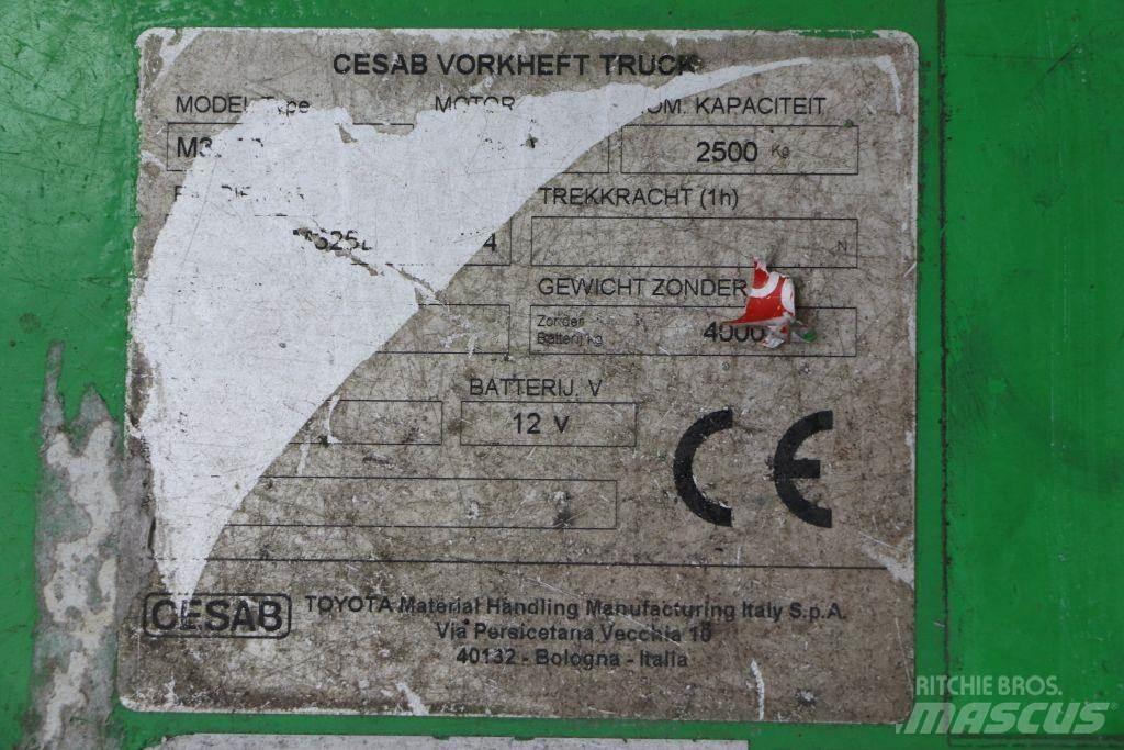 Cesab M325D Empilhadores Diesel