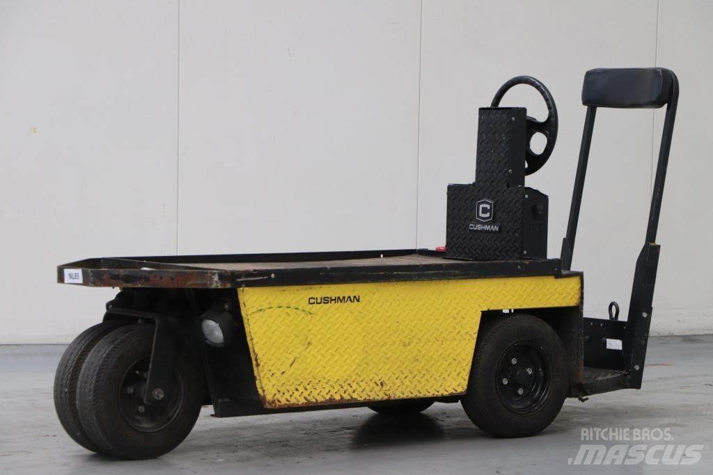 Cushman  Tractores de reboque