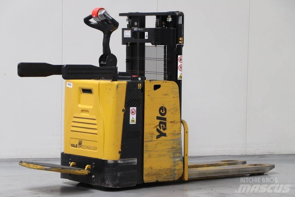 Hyster MP20XD Empilhador para operador externo