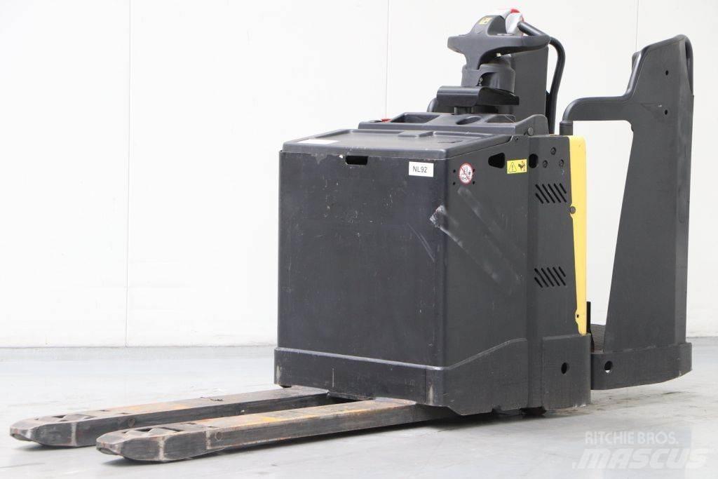 Hyster P2.0S Porta palettes
