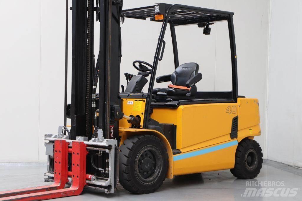 Hyundai 40B-9 Empilhadores eléctricos