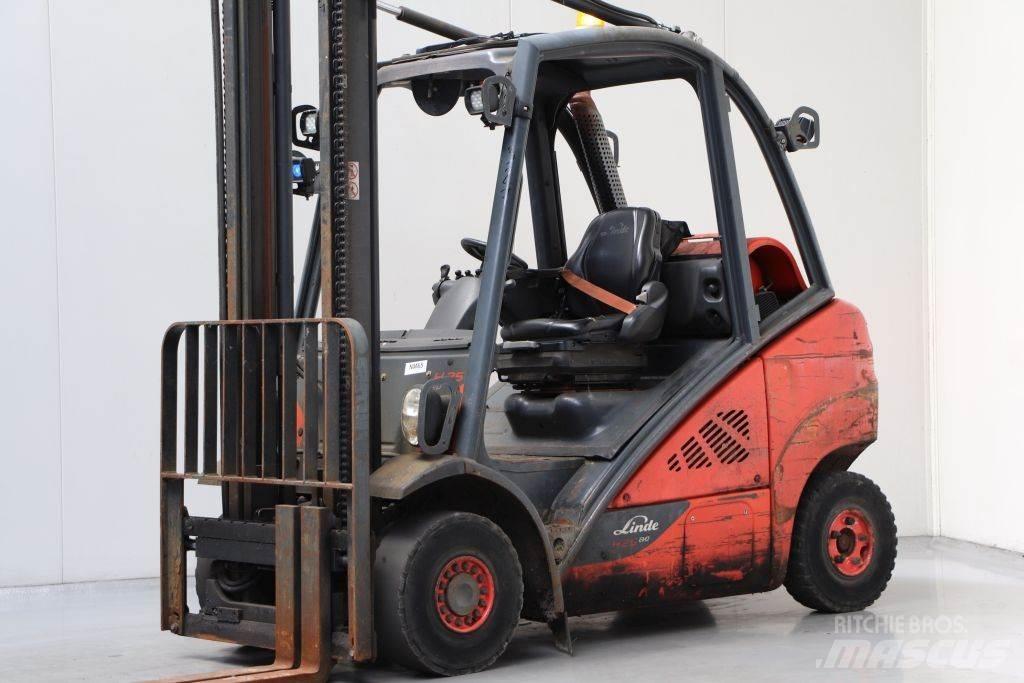 Linde H25T-02 Empilhadores a gás