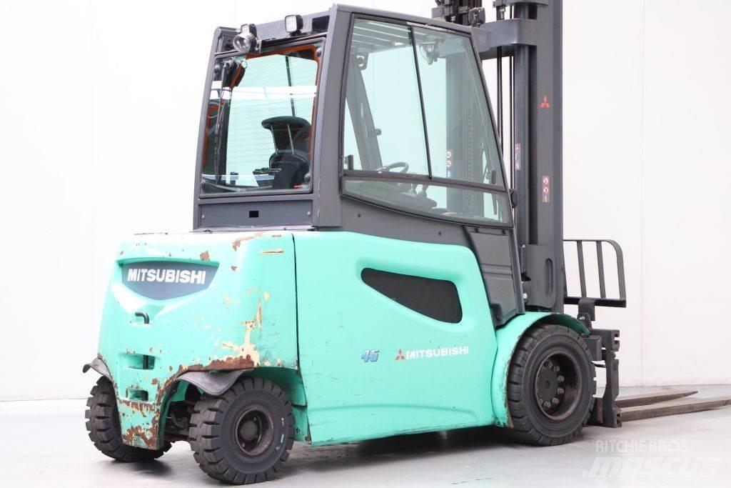 Mitsubishi FB45 2 Empilhadores eléctricos