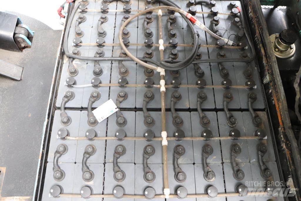 Mitsubishi FBP30 Empilhadores eléctricos