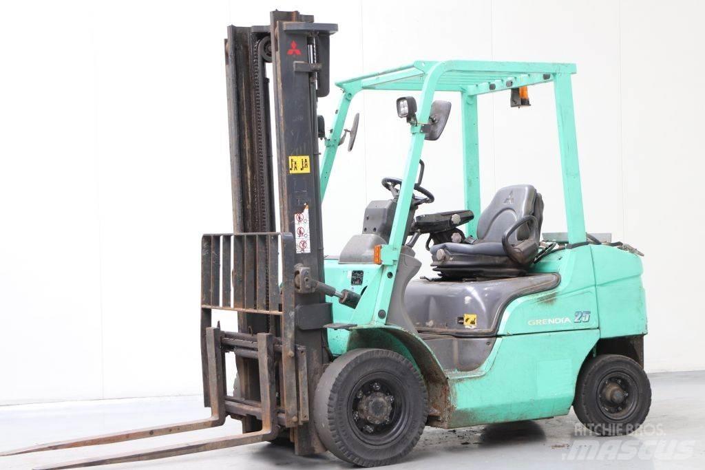 Mitsubishi FG25NT Empilhadores a gás