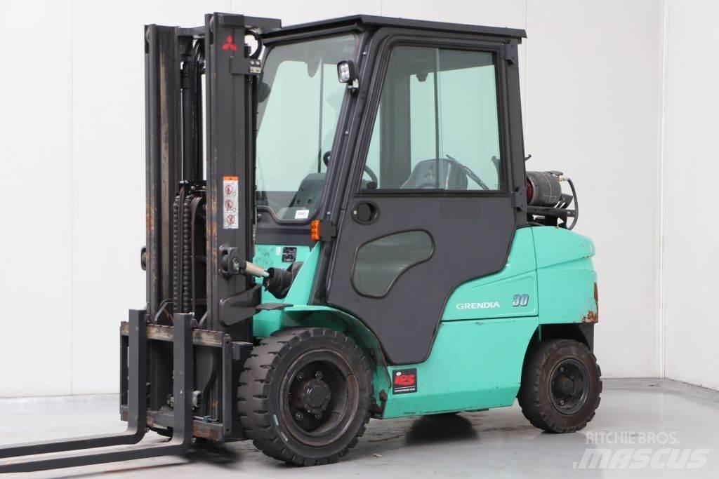 Mitsubishi FG30NT Empilhadores a gás